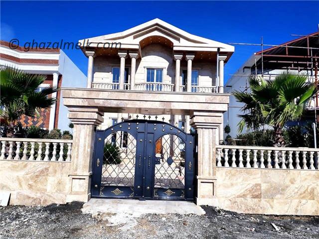 خرید ویلا استخردار شهرکی در محمودآباد